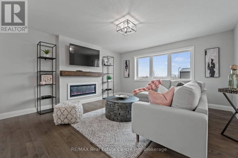 130 Stephenson Way, Minto, photo 7