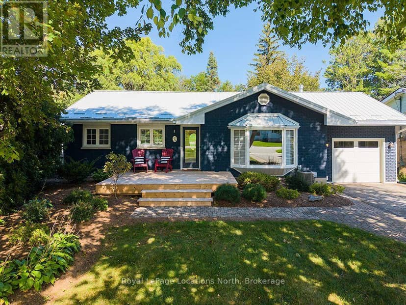 32 Napier Street E — photo 1 of 31