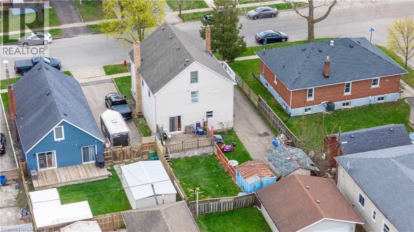 307 S WALLACE Avenue S — photo 11 of 40