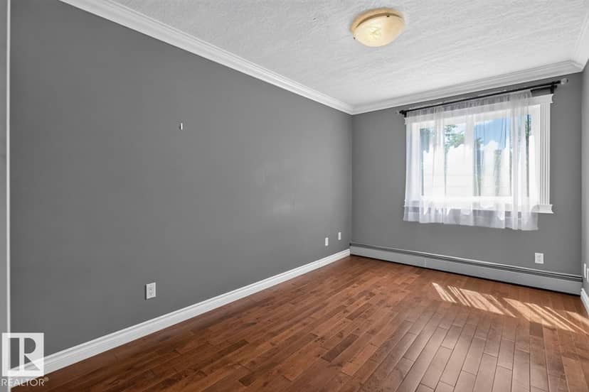 #402 10625 83 AV NW — photo 15 of 23