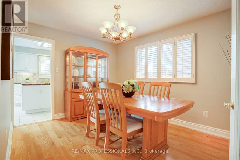 4357 Poltava Crescent — photo 19 of 40