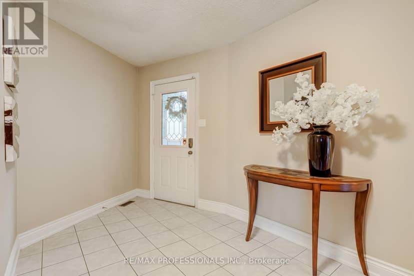 4357 Poltava Crescent, Mississauga, photo 4