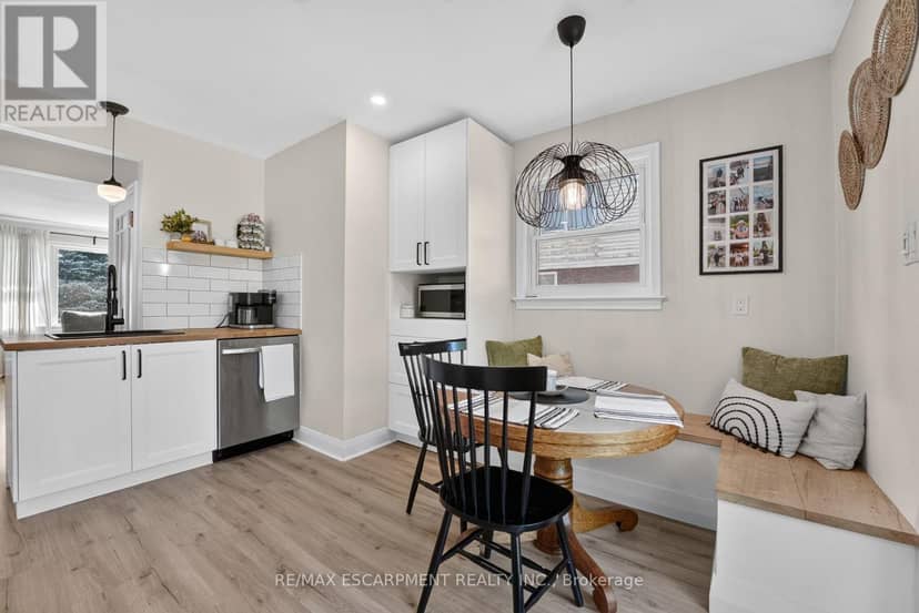 158 Homewood Avenue — photo 16 of 40