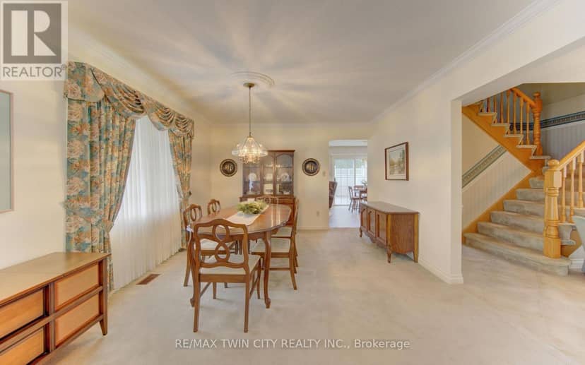 298 Roxton Drive — photo 12 of 38