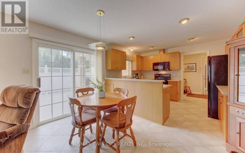 298 Roxton Drive — photo 13 of 38