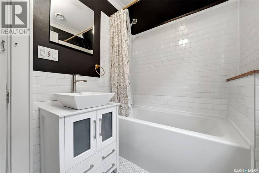 2256 Angus STREET — photo 21 of 34