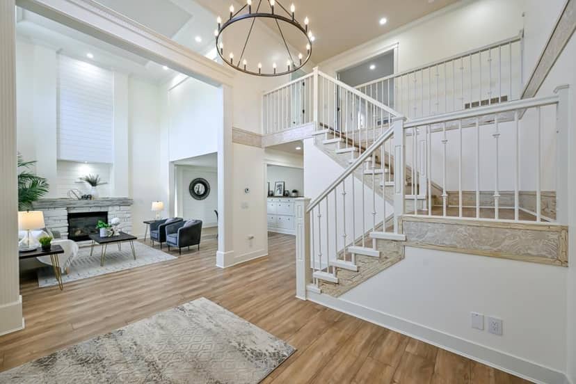 9709 CROWN CRESCENT, Surrey, photo 3