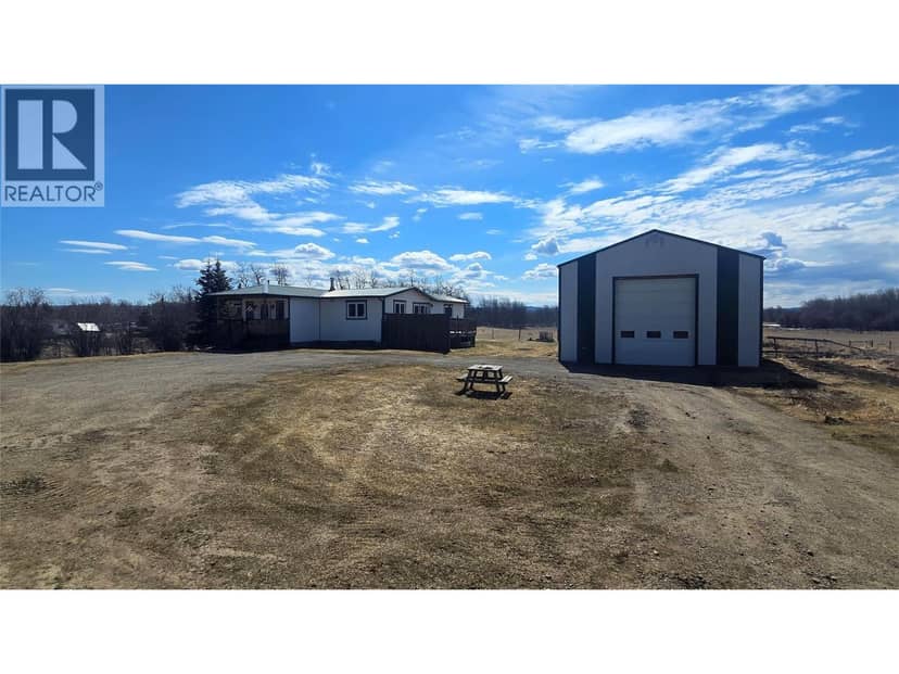 8185 Stuckey Road, Dawson Creek, photo 2