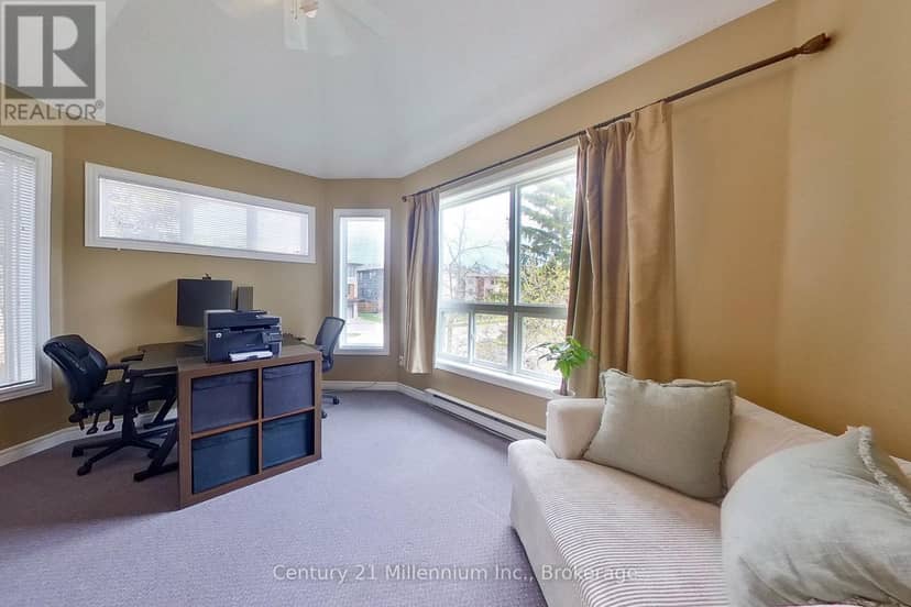 825 - 34 Dawson Drive — photo 10 of 21