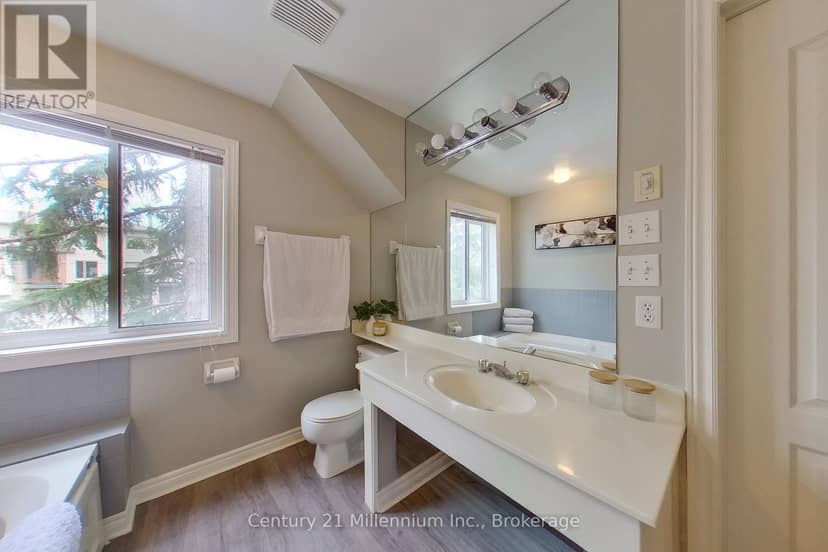 825 - 34 Dawson Drive — photo 12 of 21