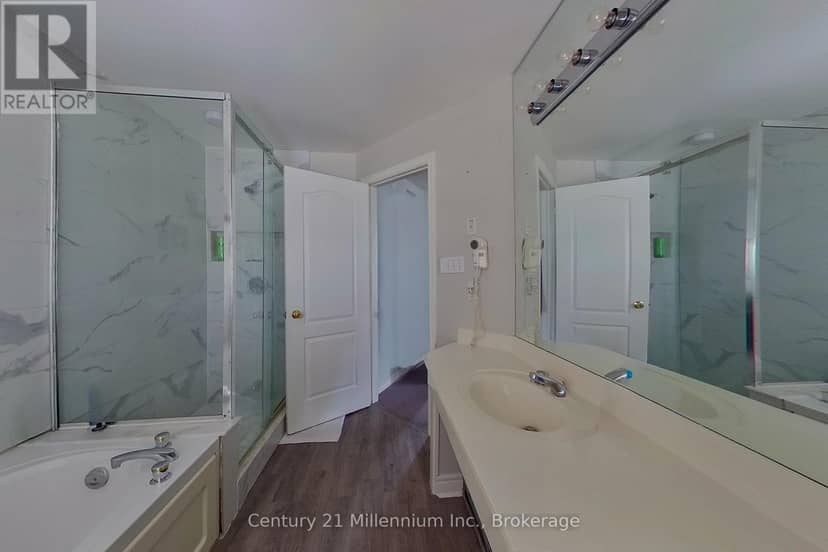 825 - 34 Dawson Drive — photo 19 of 21