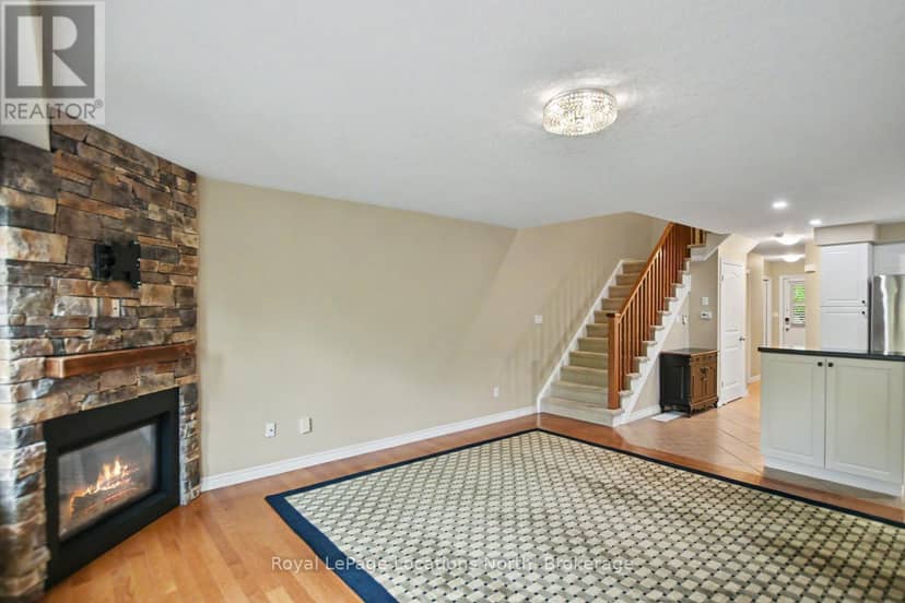 38 Silver Glen Boulevard — photo 18 of 40