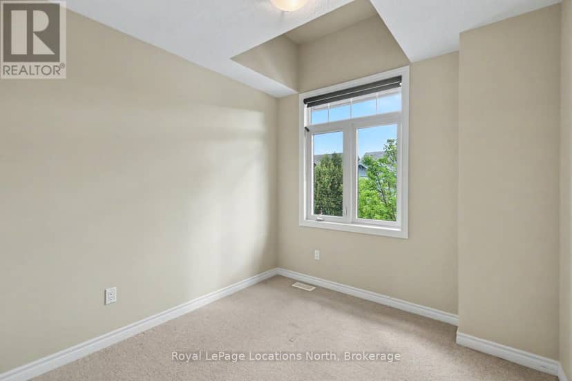 38 Silver Glen Boulevard — photo 26 of 40