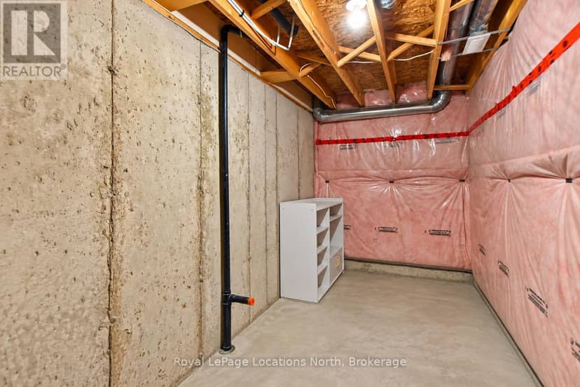 38 Silver Glen Boulevard — photo 38 of 40