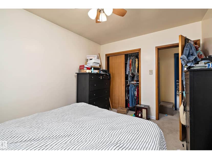 10621 60A AV NW — photo 13 of 32