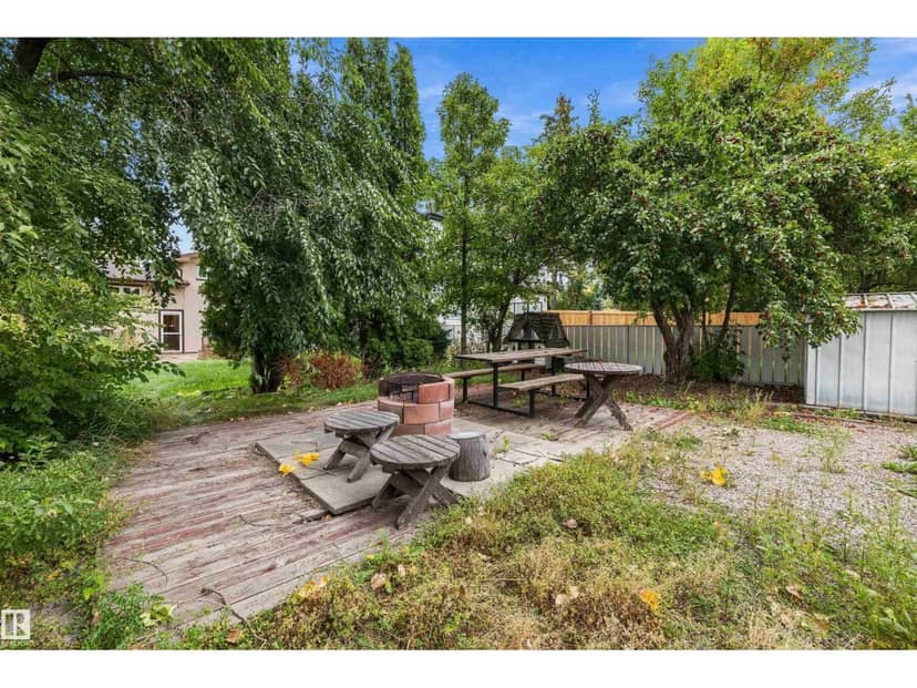 10621 60A AV NW — photo 31 of 32