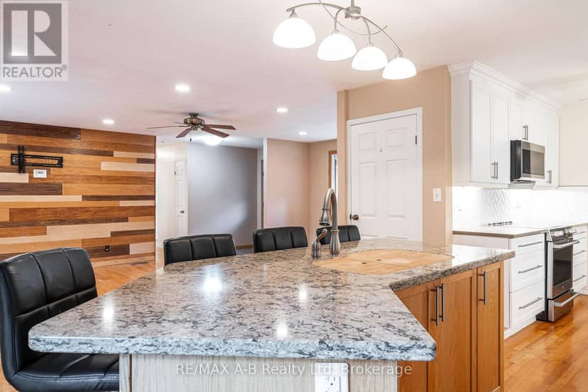 332 Widder Street E — photo 10 of 40