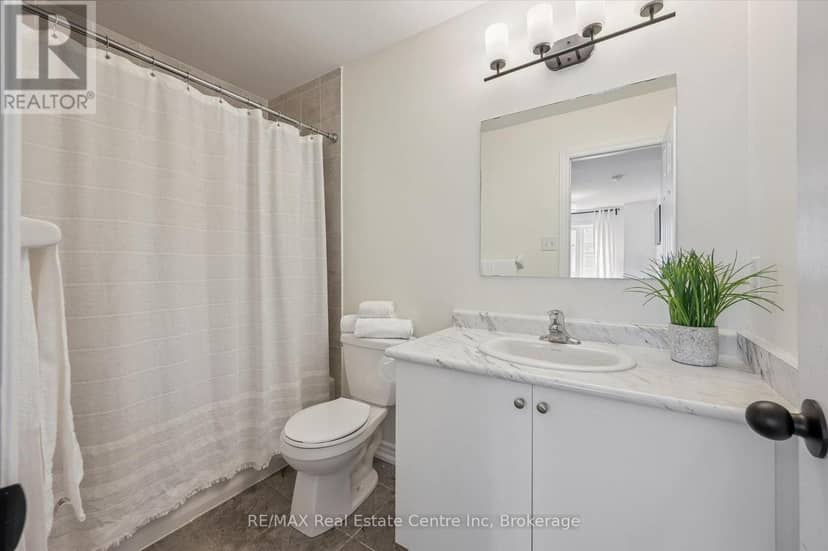 30 - 88 Decorso Drive — photo 13 of 19
