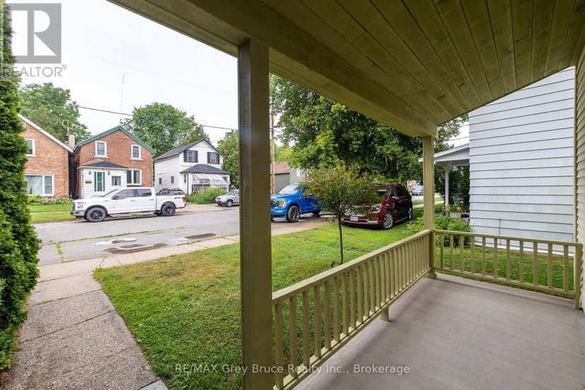 1131 3rd Avenue W — photo 4 of 40
