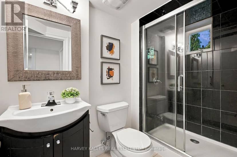 547 Melrose Avenue — photo 33 of 40