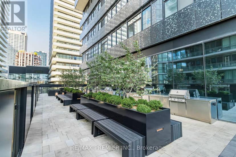3904 - 55 Charles Street E — photo 38 of 40