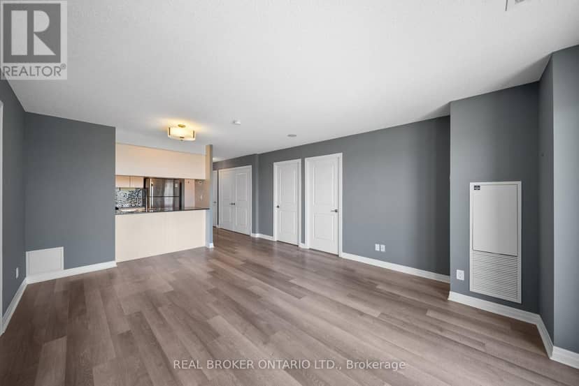 3010 - 2015 Sheppard Avenue E — photo 6 of 32