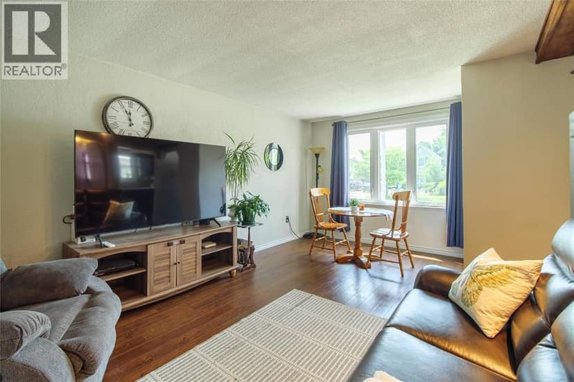 314 Cameron Street — photo 4 of 38
