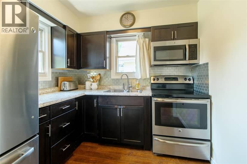 314 Cameron Street — photo 9 of 38