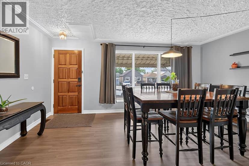 428 BRUNSWICK Street — photo 5 of 40