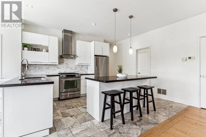 27 Bagshaw Crescent — photo 12 of 40