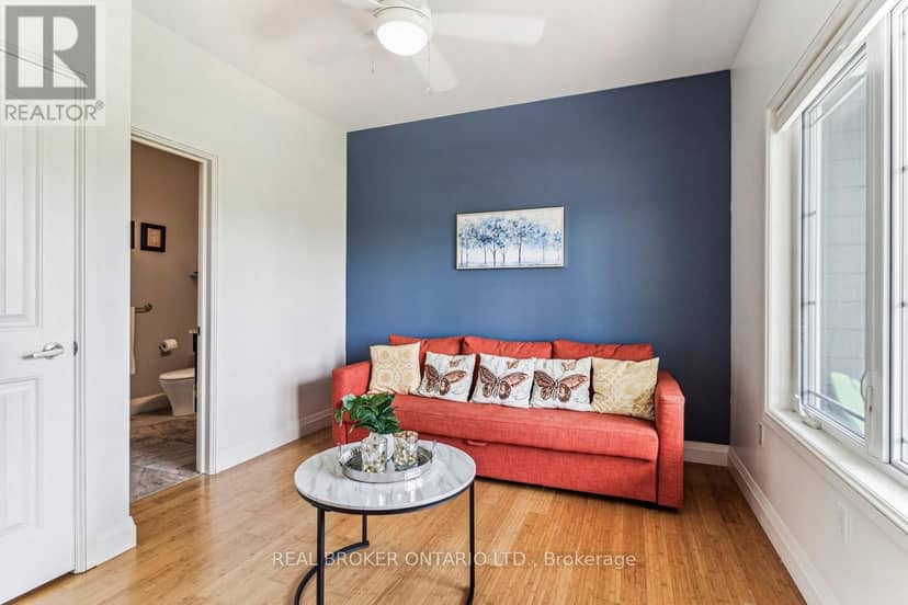 27 Bagshaw Crescent — photo 18 of 40