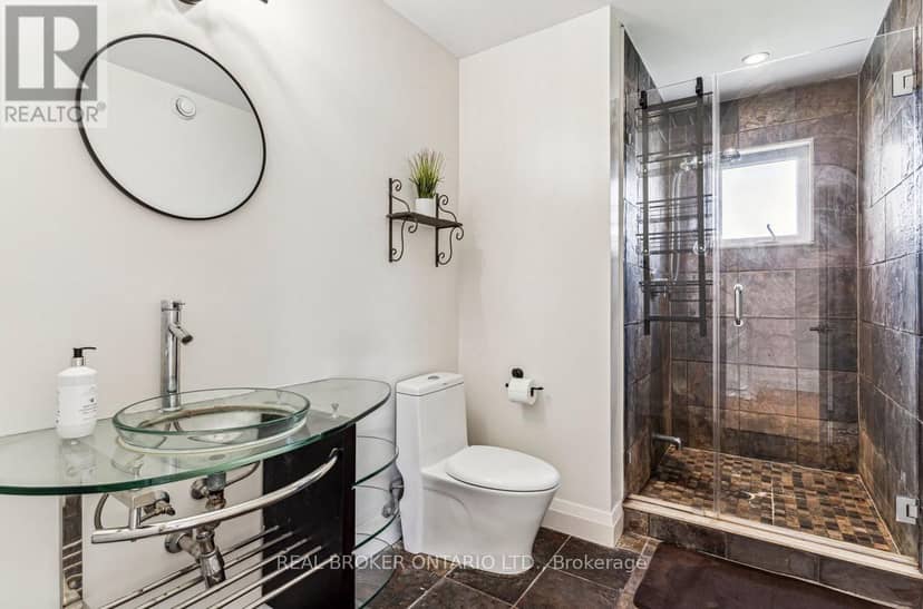 27 Bagshaw Crescent — photo 28 of 40