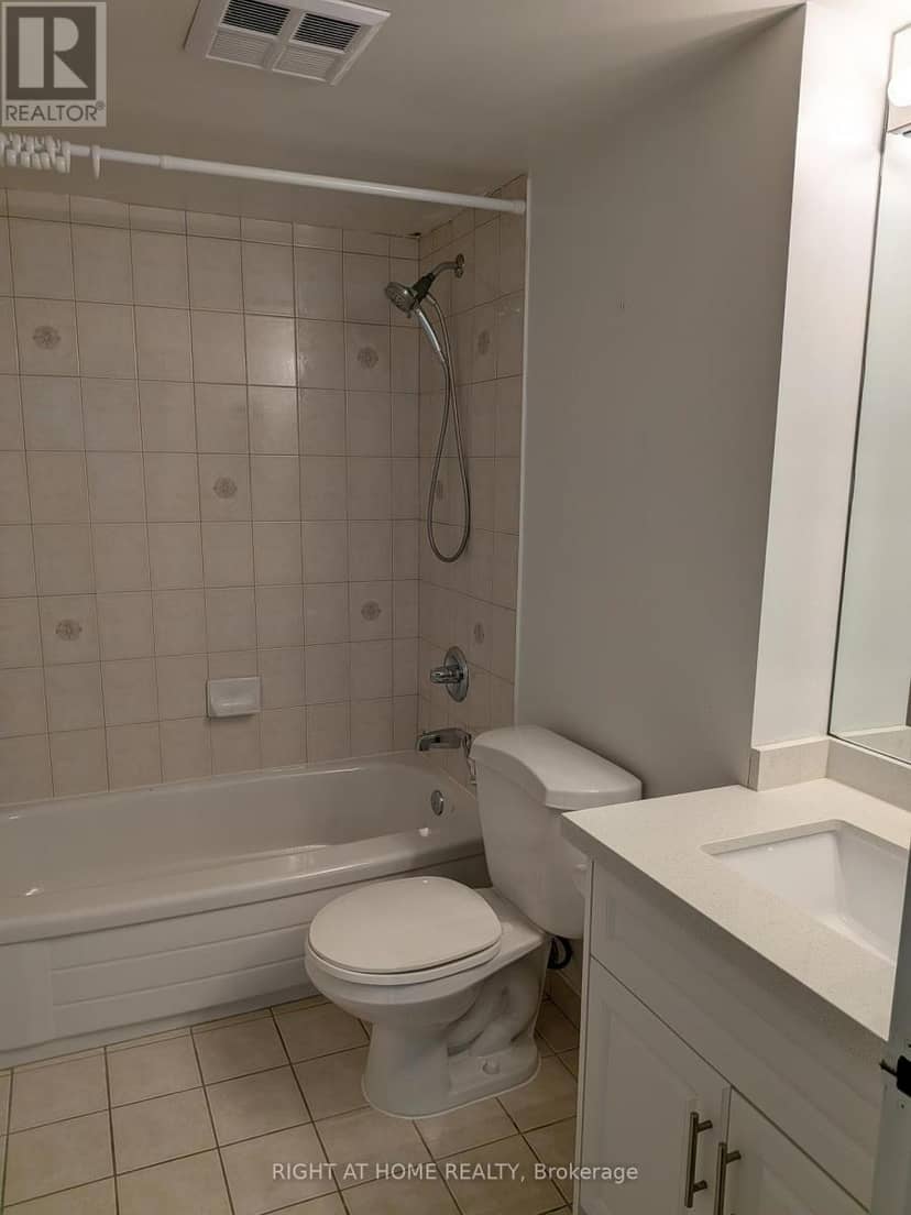 305 - 260 Doris Avenue — photo 13 of 38