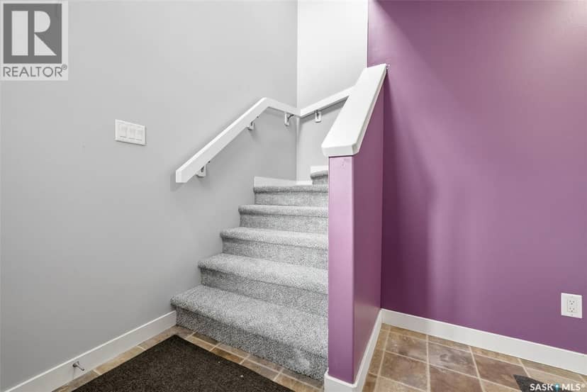 2817 Elgaard DRIVE — photo 15 of 36