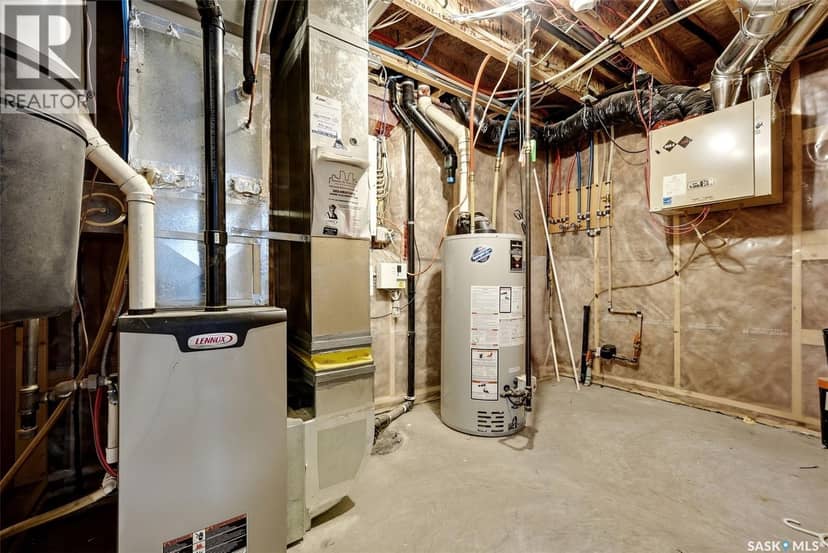 2817 Elgaard DRIVE — photo 33 of 36