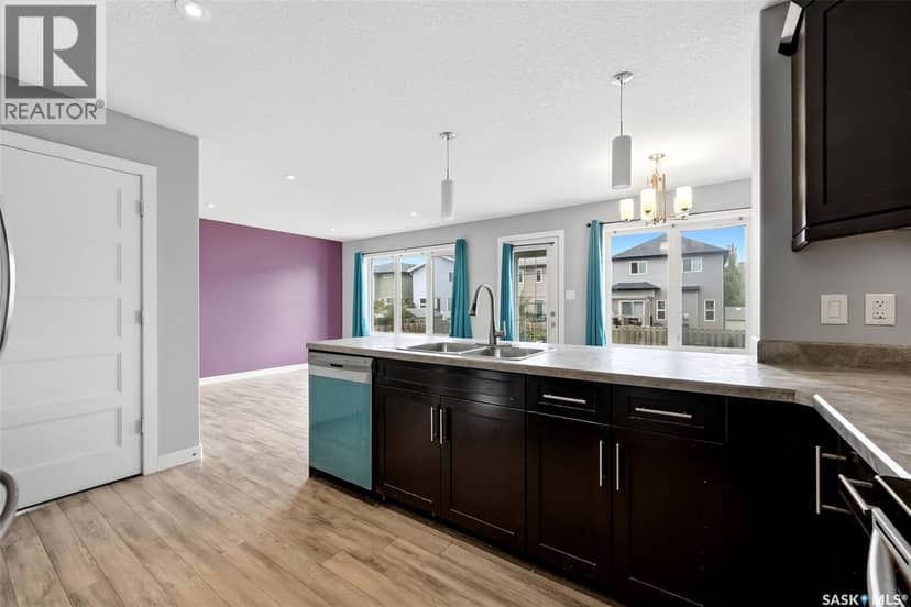 2817 Elgaard DRIVE — photo 9 of 36