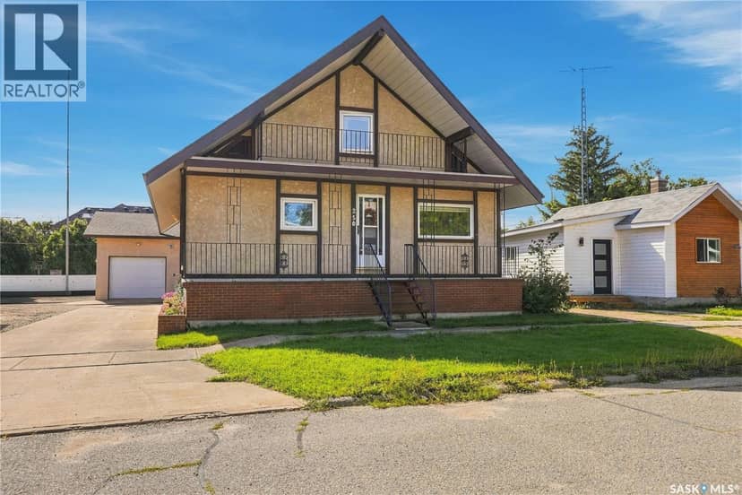 250 3rd AVENUE E, Gravelbourg, photo 3