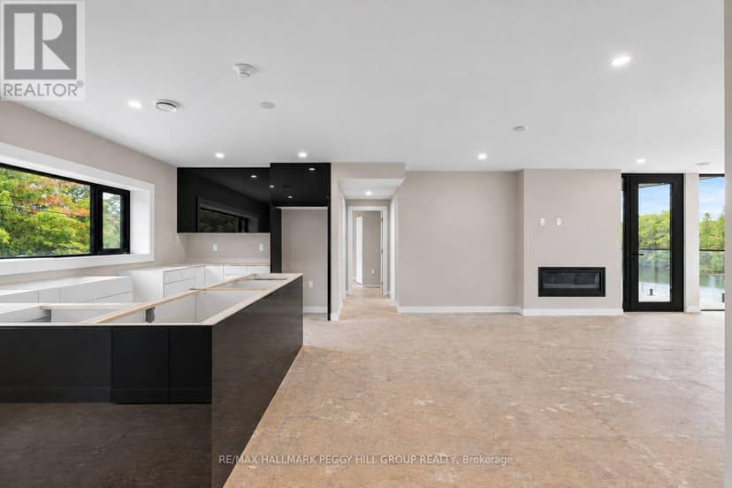 201 - 32 Brunel Road, Huntsville, photo 8