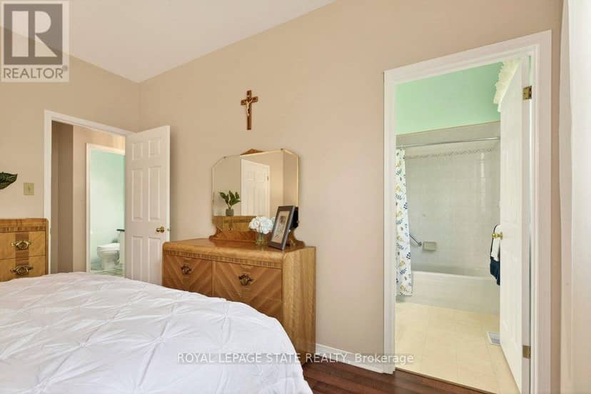 11 - 20 Kitty Murray Lane — photo 26 of 40