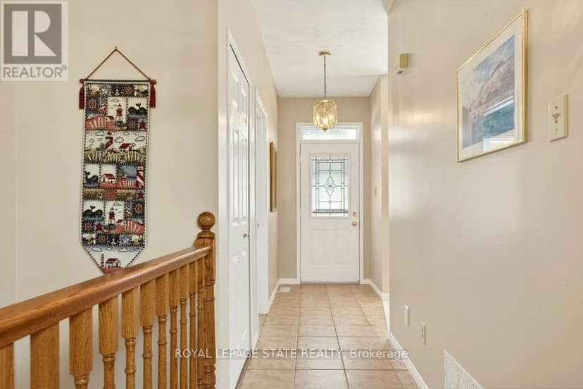 11 - 20 Kitty Murray Lane — photo 4 of 40