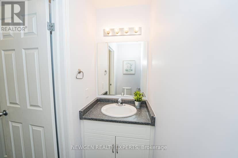 2025 Denview Avenue — photo 17 of 40