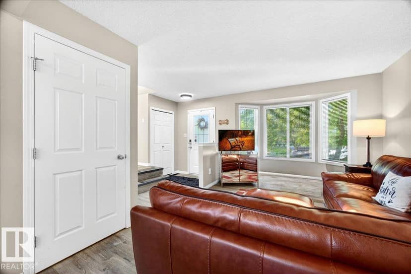 21339 91 AV NW, Edmonton, photo 8