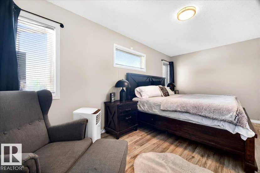 21339 91 AV NW — photo 25 of 40