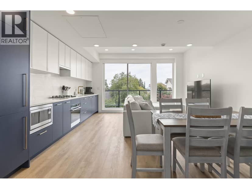 315 375 CLAYTON STREET, Coquitlam