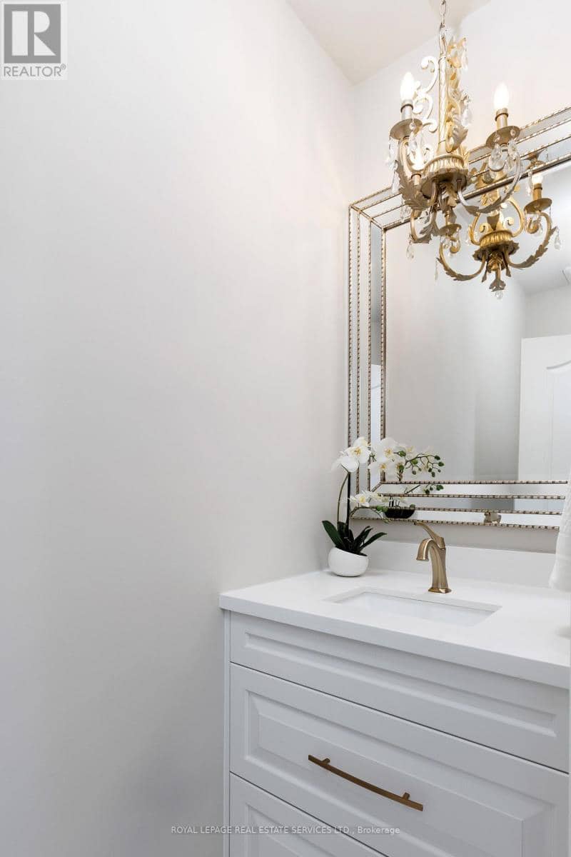32 Parkshore Place — photo 15 of 40