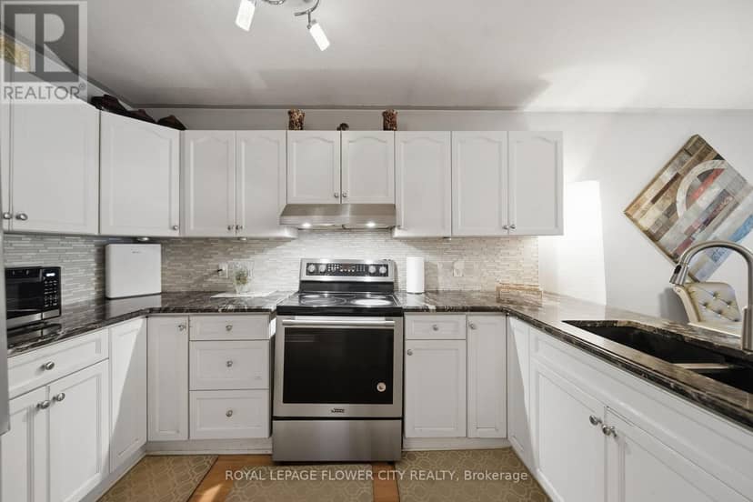 118 Marlborough Street — photo 17 of 40