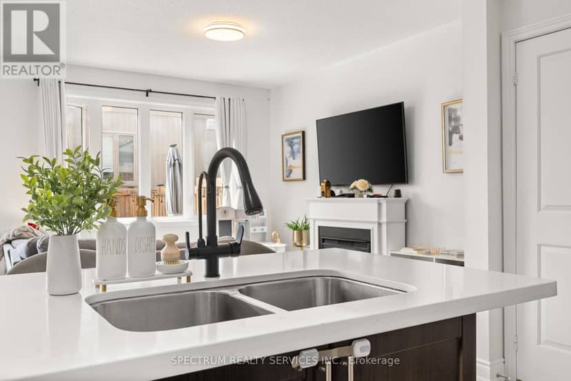32 Horizon Avenue — photo 11 of 40