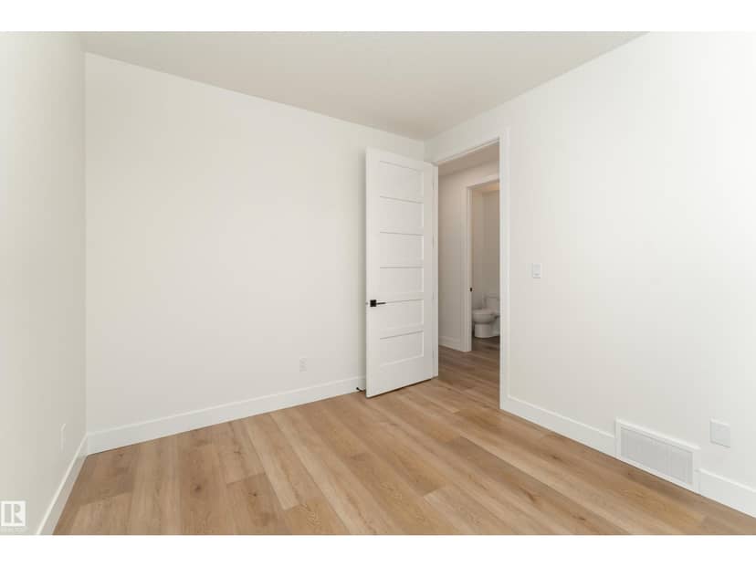 84 Maple Cr — photo 14 of 40