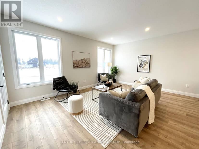 7 Postma Crescent — photo 16 of 24