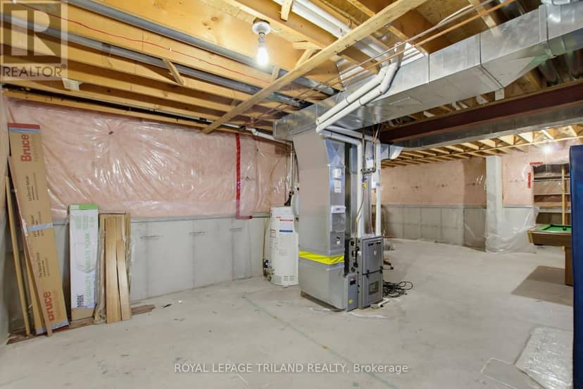 233 - 2025 Meadowgate Boulevard — photo 29 of 40